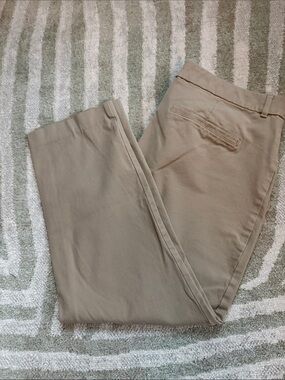 Old Navy Women’s Tan Chino Pants - Classic Straight